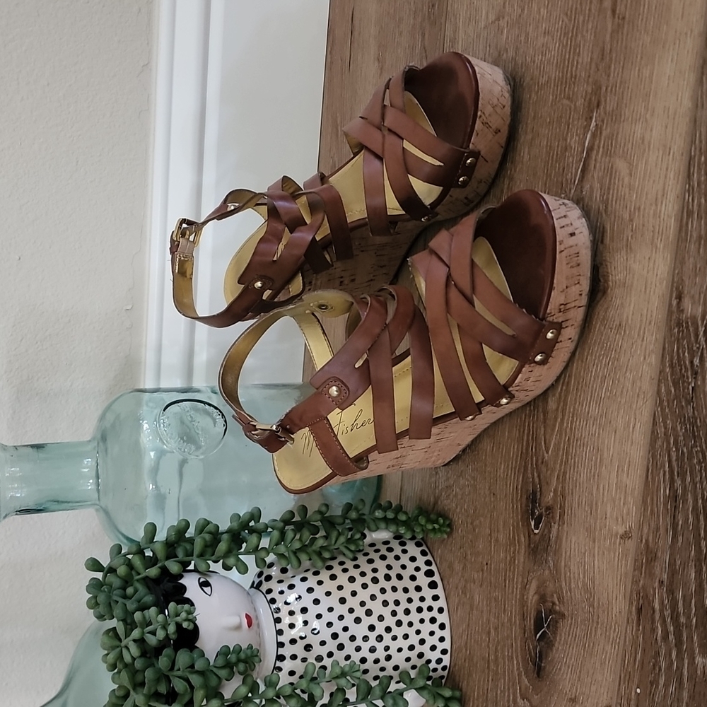Marc Fisher wedges